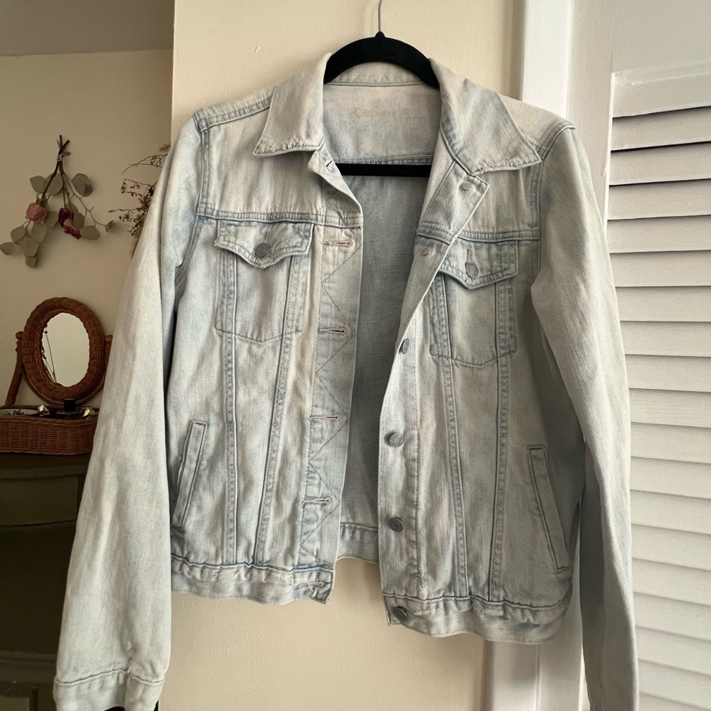 GAP Blue Jean Jacket Classic Style